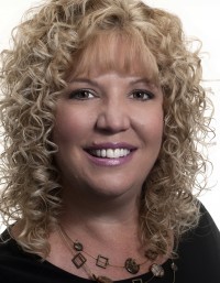 Photo Rhonda Scharf - Keynote Speaker with Orizon
